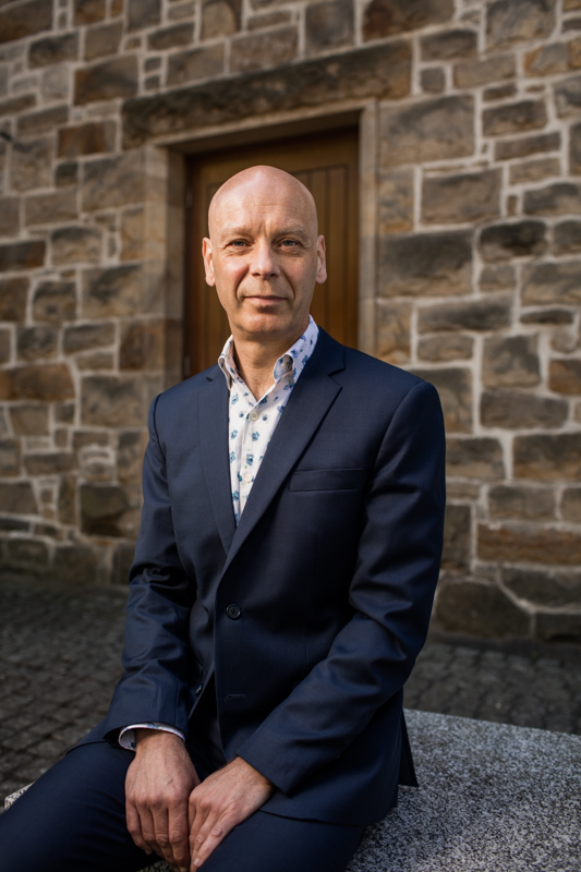 Simon Haslam